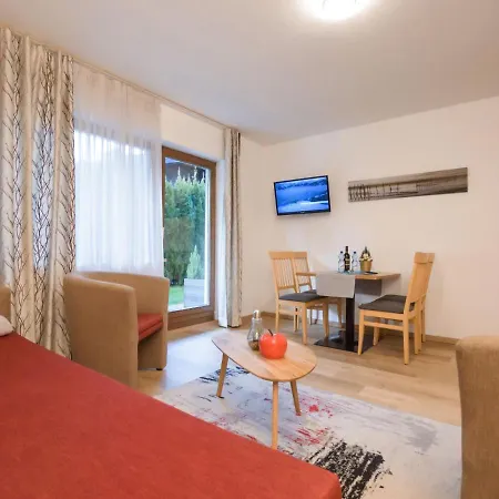 Appartement Alpenchalet By Interhome Zell am See